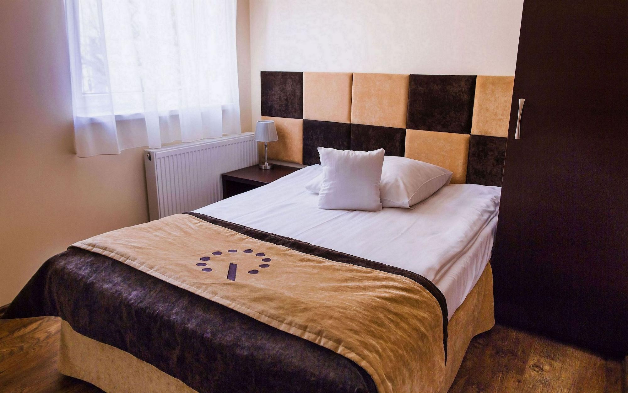 Boutique Hotel'S III Pilsudskiego Лодз Екстериор снимка