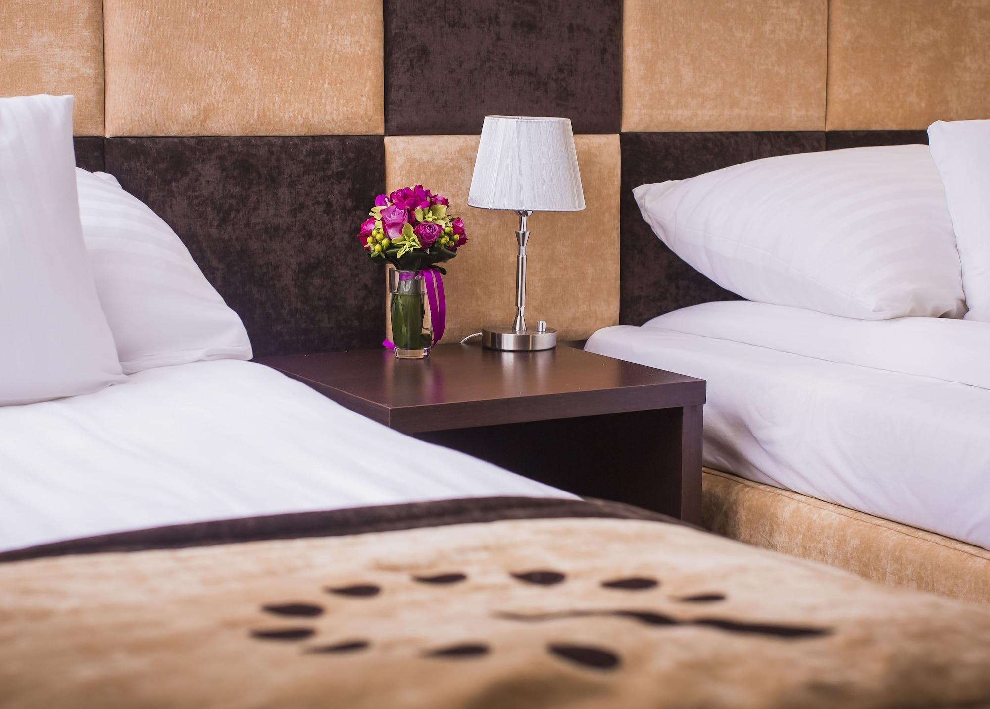 Boutique Hotel'S III Pilsudskiego Лодз Екстериор снимка