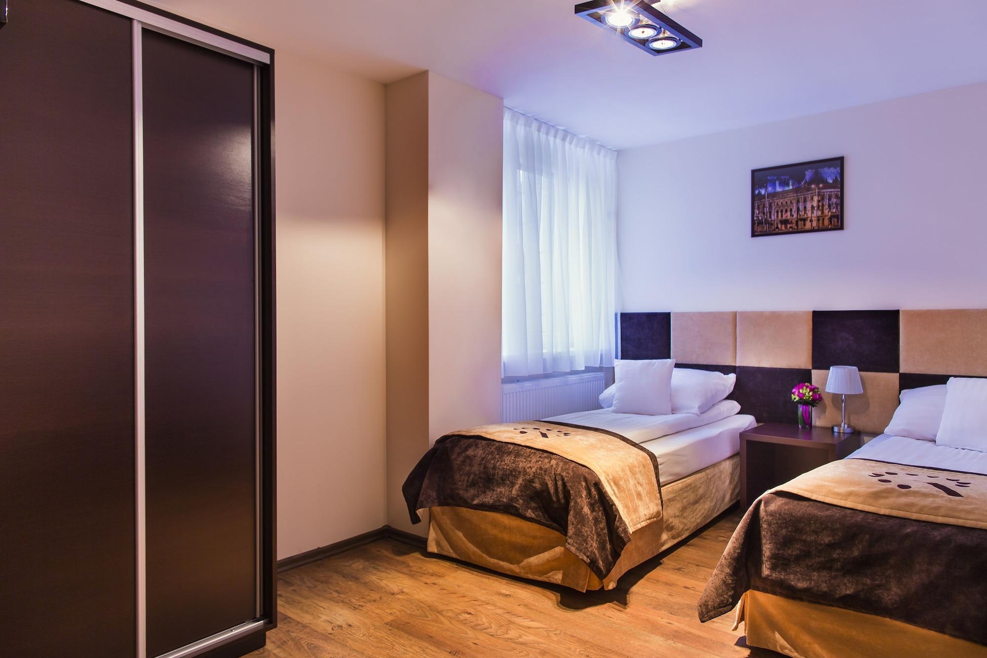 Boutique Hotel'S III Pilsudskiego Лодз Екстериор снимка