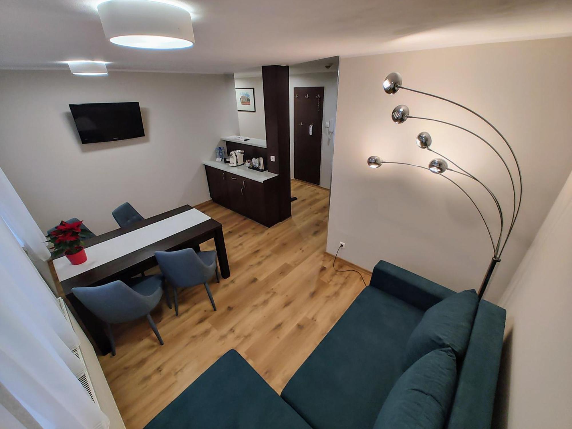 Boutique Hotel'S III Pilsudskiego Лодз Екстериор снимка