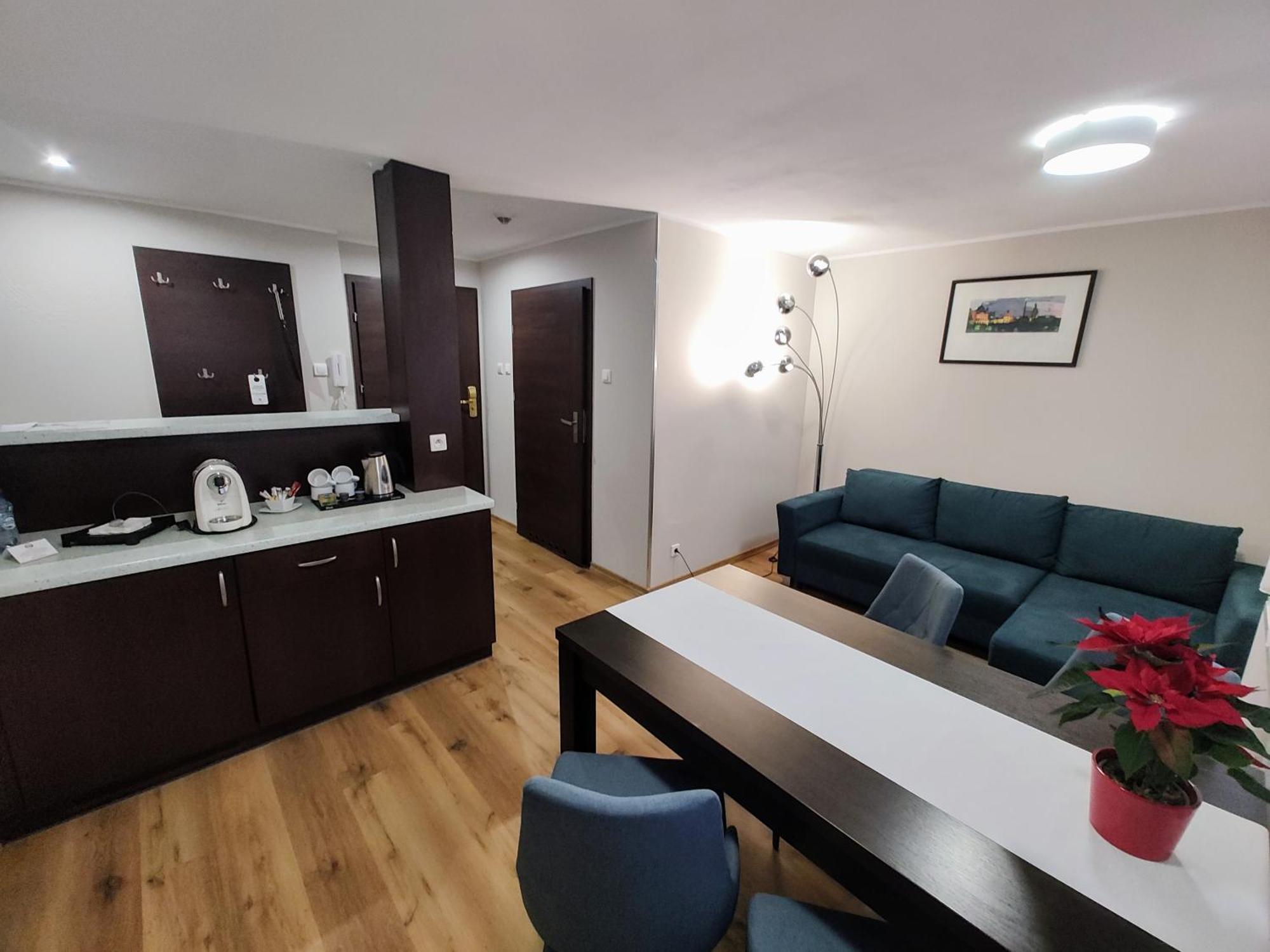 Boutique Hotel'S III Pilsudskiego Лодз Екстериор снимка