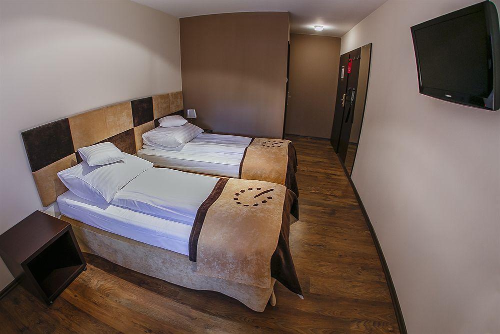 Boutique Hotel'S III Pilsudskiego Лодз Екстериор снимка